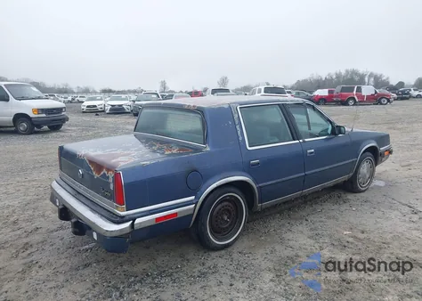1989 Chrysler New Yorker C-Body z USA, uszkodzony, nr VIN 1C3BC4632KD573698